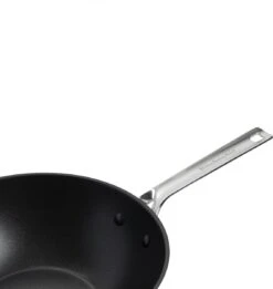 KitchenAid Stainless Steel Wok ø28cm - RVS - Inductie - Anti-aanbak 12 KitchenAid Stainless Steel Wok ø28cm - RVS - Inductie - Anti-aanbak -Woonkeuken Winkel 1136x1200 3