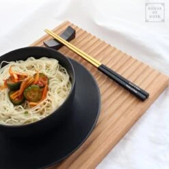 House Of Husk Chopsticks Set - Koreaanse Eetstokjes - Vaatwasserbestendig - RVS - 5 Paar - Duo Tone - Zwart Goud -Woonkeuken Winkel 1200x1196 4