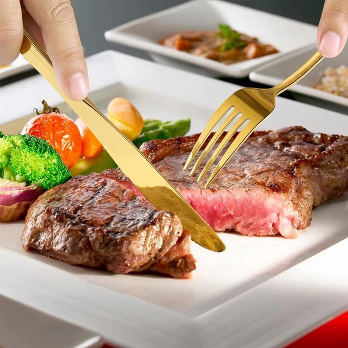 SensaHome - 20-Delige Bestek Set - Inclusief Mes/Vork/Lepel - 4 Personen - Goud 4 SensaHome - 20-Delige Bestek Set - Inclusief Mes/Vork/Lepel - 4 Personen - Goud - Afbeelding 2