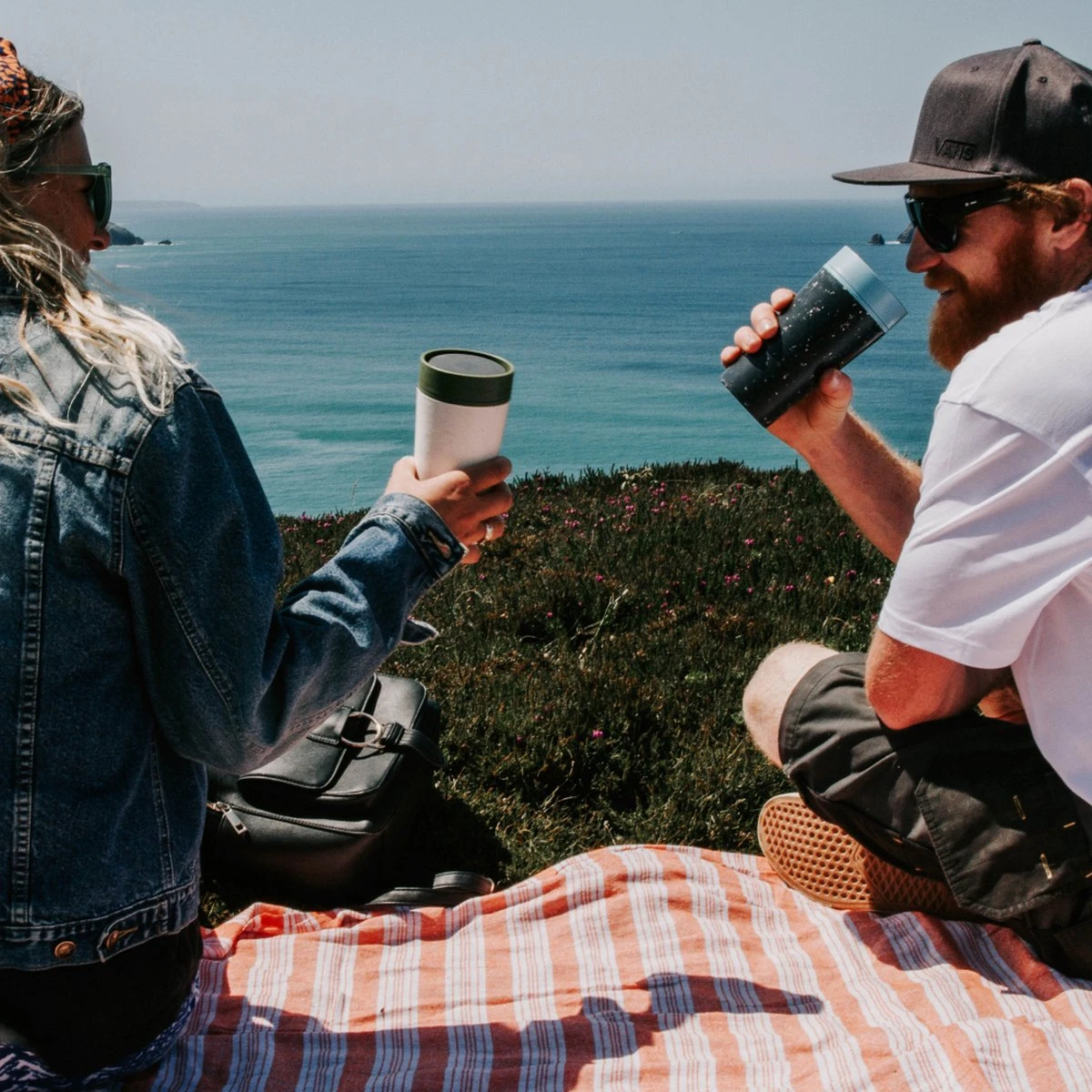 Circular & Co - Travel Mug - Koffiebeker To Go - Coffee To Go Beker - 227 Ml - Crème - Groen - 8oz - Duurzaam 11 Circular & Co - Travel Mug - Koffiebeker To Go - Coffee To Go Beker - 227 Ml - Crème - Groen - 8oz - Duurzaam - Afbeelding 9