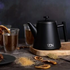 VDN RVS Theepot Dubbelwandig Met Filter - Zwarte Theekan 1 Liter - 902 -Woonkeuken Winkel 1200x1200 1419