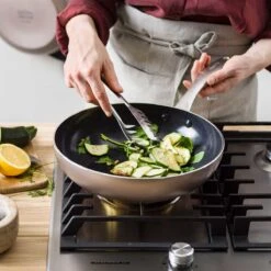 Greenpan Royal Wokpan Brons - 28 Cm -Woonkeuken Winkel 1200x1200 334