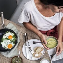 KitchenAid Hard Geanodiseerd Aluminium Wok ø30cm - Zwart - Inductie - Anti-aanbak -Woonkeuken Winkel 1200x1200 399