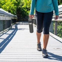 Stanley The Quick Flip Water Bottle 0,70L - Thermosfles - Saffron -Woonkeuken Winkel 1200x1200 922