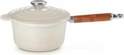 Le Creuset Steelpan - Met Deksel - Tradition - Meringue - ø 18 Cm / 1.8 Liter -Woonkeuken Winkel 1200x535