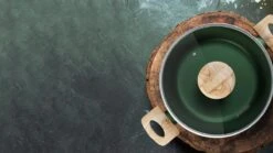 Forest, Braadpan Met Deksel – Ø 16 Cm – 100% Gerecycled Aluminium – Geschikt Voor Alle Warmtebronnen - Duurzame Pan – PFOA Vrij – Sudderpan – Stoofpan – 2.5 L -Woonkeuken Winkel 1200x675 4