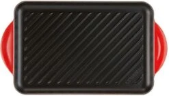 Le Creuset - Gietijzeren Grillplaat - 32x22cm - Kersenrood 14 Le Creuset - Gietijzeren Grillplaat - 32x22cm - Kersenrood -Woonkeuken Winkel 1200x685