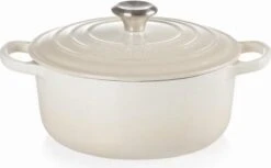 Le Creuset Braadpan Signature Meringue - ø 24 Cm / 4.2 Liter -Woonkeuken Winkel 1200x744 2