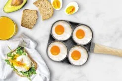 Magnani - Eierpan - 4 Bakplaten Van ⌀ 8 Cm - Voor Gas- En Elektrische Kookplaten - Aluminium - Houten Handvat - 38 X 18.7 X 2 Cm -Woonkeuken Winkel 1200x799 56