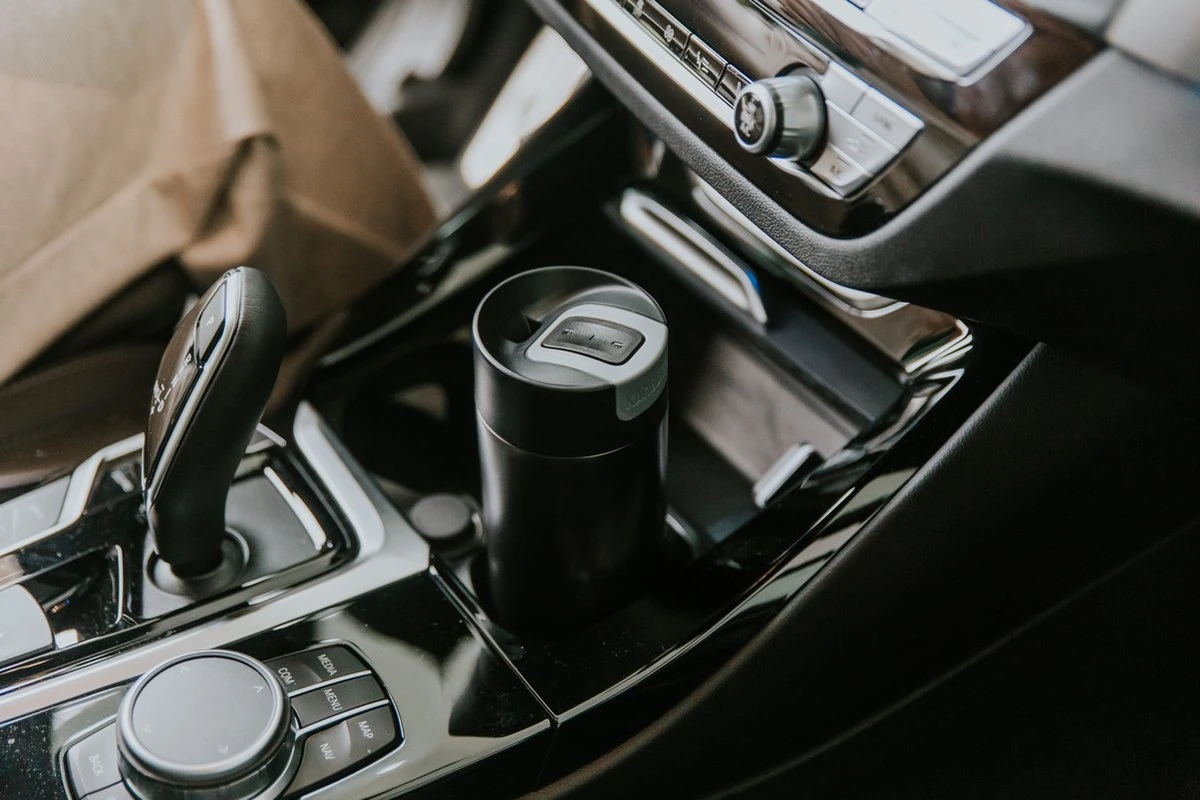 Kambukka Olympus Thermosbeker 500 Ml - Makkelijk Reinigen - Lekvrije Koffiebeker - RVS - Darkness 7 Kambukka Olympus Thermosbeker 500 Ml - Makkelijk Reinigen - Lekvrije Koffiebeker - RVS - Darkness - Afbeelding 5