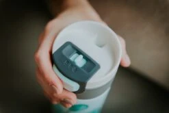 Kambukka Etna Thermosbeker 500 Ml - Makkelijk Reinigen - Lekvrije Koffiebeker - Eucalyptus Leaves -Woonkeuken Winkel 1200x800 149