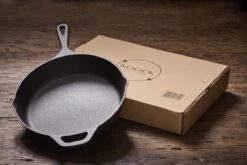 Koock Amsterdam® Skillet - Gietijzer - 25cm - Koekenpan - Geschikt Voor Alle Warmtebronnen -Woonkeuken Winkel 1200x800 48