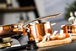 Koekenpan Ø26cm Met Deksel - Inductie - Koper - DUCQ 15 Koekenpan Ø26cm Met Deksel - Inductie - Koper - DUCQ -Woonkeuken Winkel 1200x807