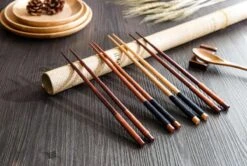 Merkloos Handgemaakte Japanse Eetstokjes - Chestnut -Woonkeuken Winkel 1200x808 1