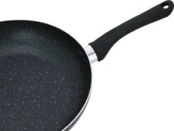 Alpina Koekenpan Ø28cm - Alle Warmtebronnen, Ook Inductie - Anti-aanbak - Gemarmerd - Zwart -Woonkeuken Winkel 1200x901 3