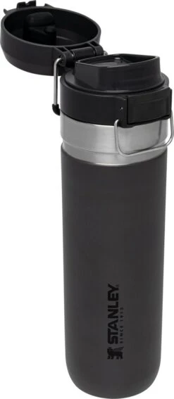 Stanley The Quick Flip Water Bottle 0,70L - Thermosfles - Charcoal -Woonkeuken Winkel 523x1200