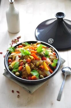 Emile Henry Tajine - Ø32 Cm - Fusain 18 Emile Henry Tajine - Ø32 Cm - Fusain -Woonkeuken Winkel 796x1200 1