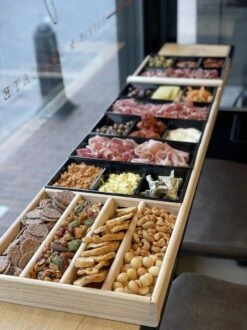 Sjoelbak - Borrelsjoelbak - Hapjesplank - Borrelplank - Mini Sjoelbak 120 Cm Met Zwarte Bakjes - Kleine Sjoelbakken -Woonkeuken Winkel 899x1200 9